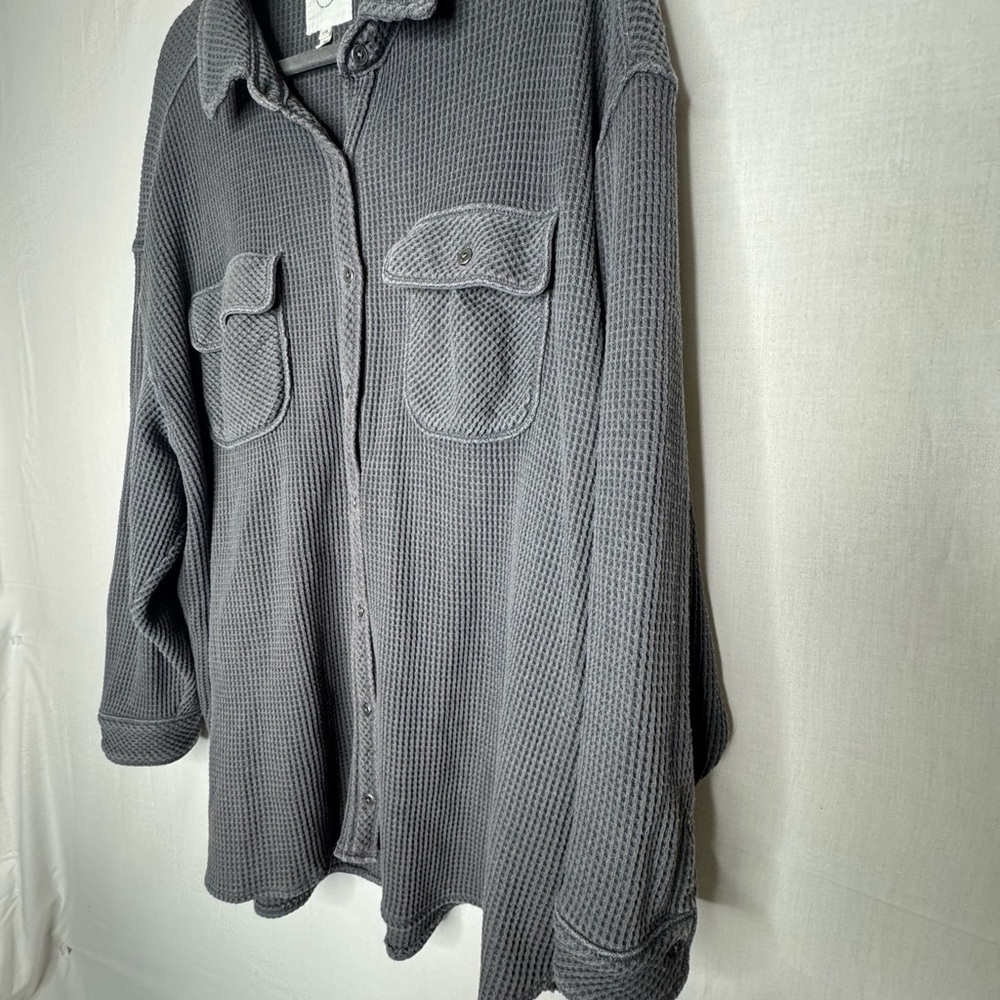 Aerie Gray Button Down Shirt - Picture 6 of 9